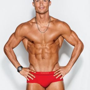 Cristiano Ronaldo Covers ‘GQ’ Body Issue